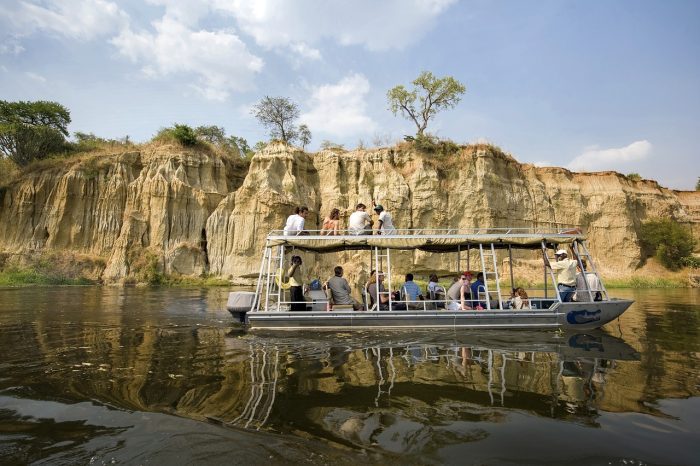 murchison-falls boat cruise